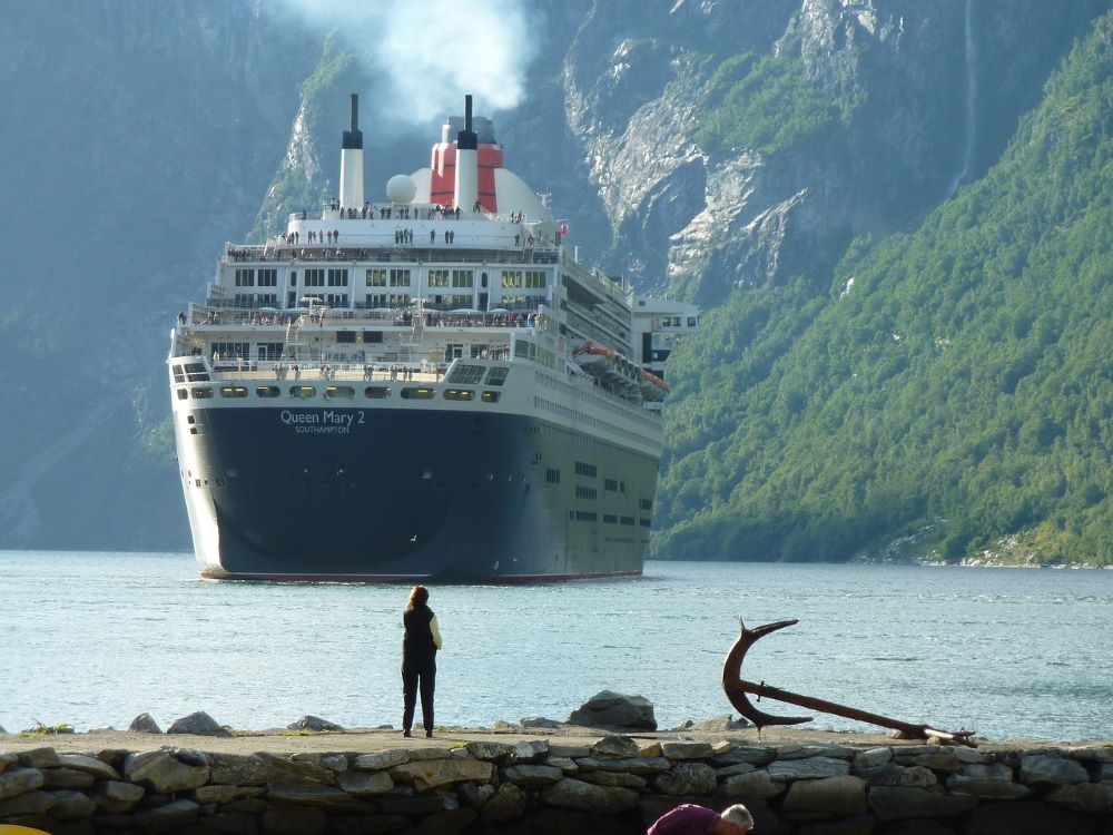 kUģis Fjordos
